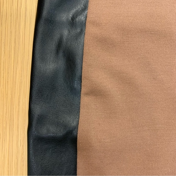 Brown and black panel miniskirt - Picture 4 of 4